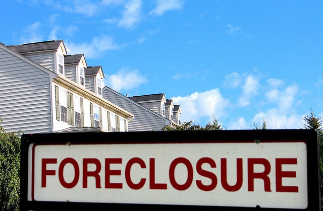 Foreclosure Sign Image