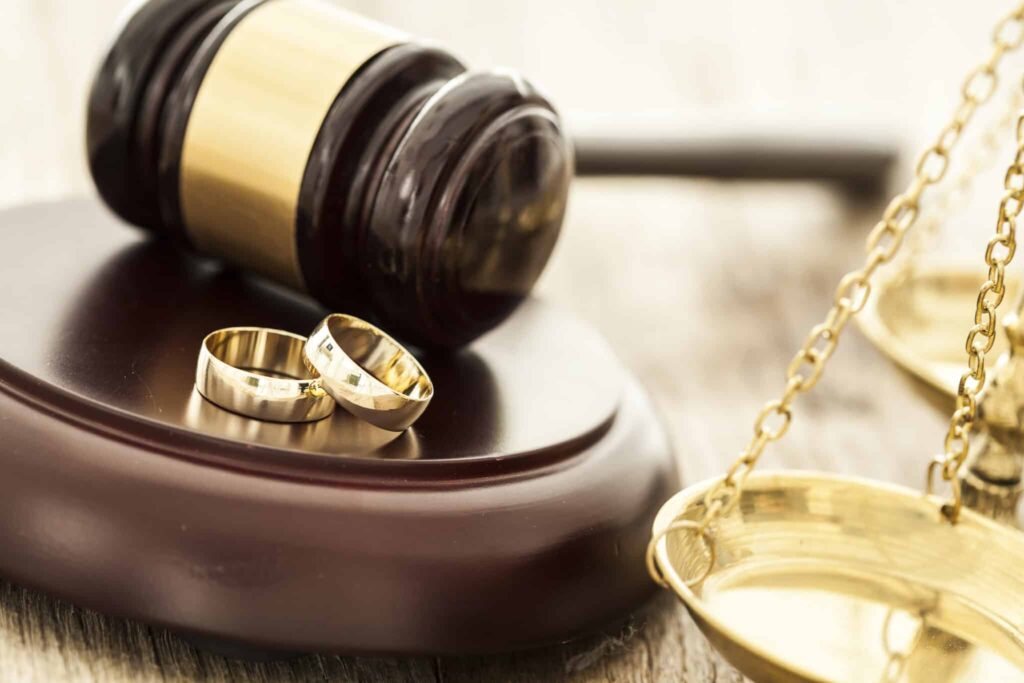#DIVORCELAWYERMIAMI